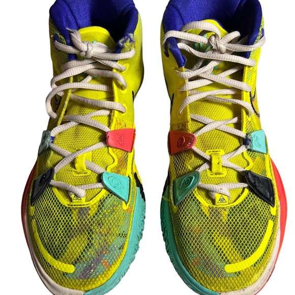nike kyrie 7 1 world 1 people multicoloured basketball sneakers US 9.5 for men - Picture 3 of 16